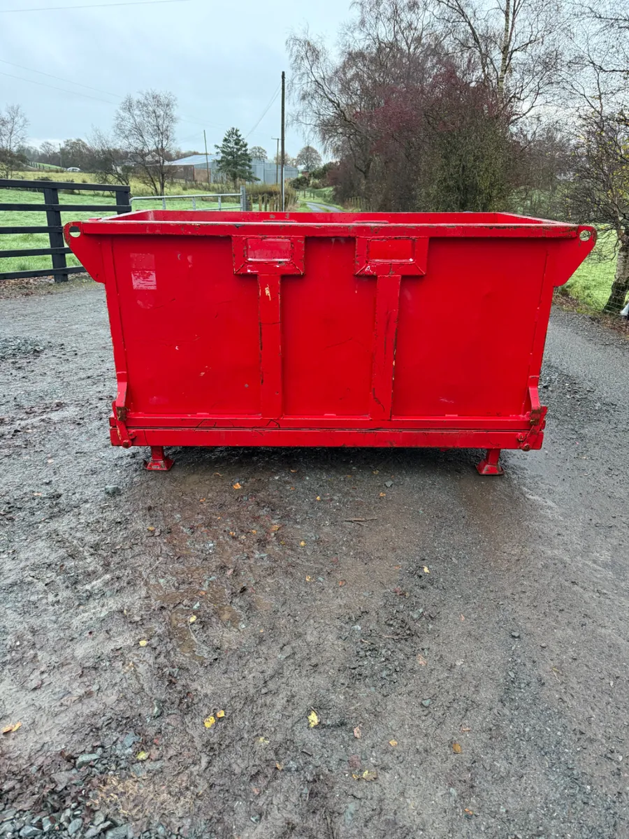 Drop Bottom Skip - Image 1