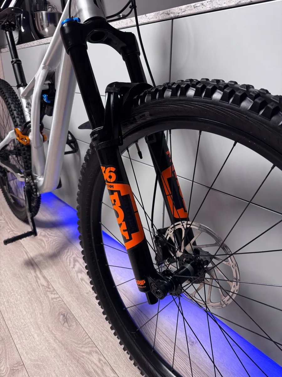 Specialized Stumpjumper Evo Comp Full Suspension - Image 4