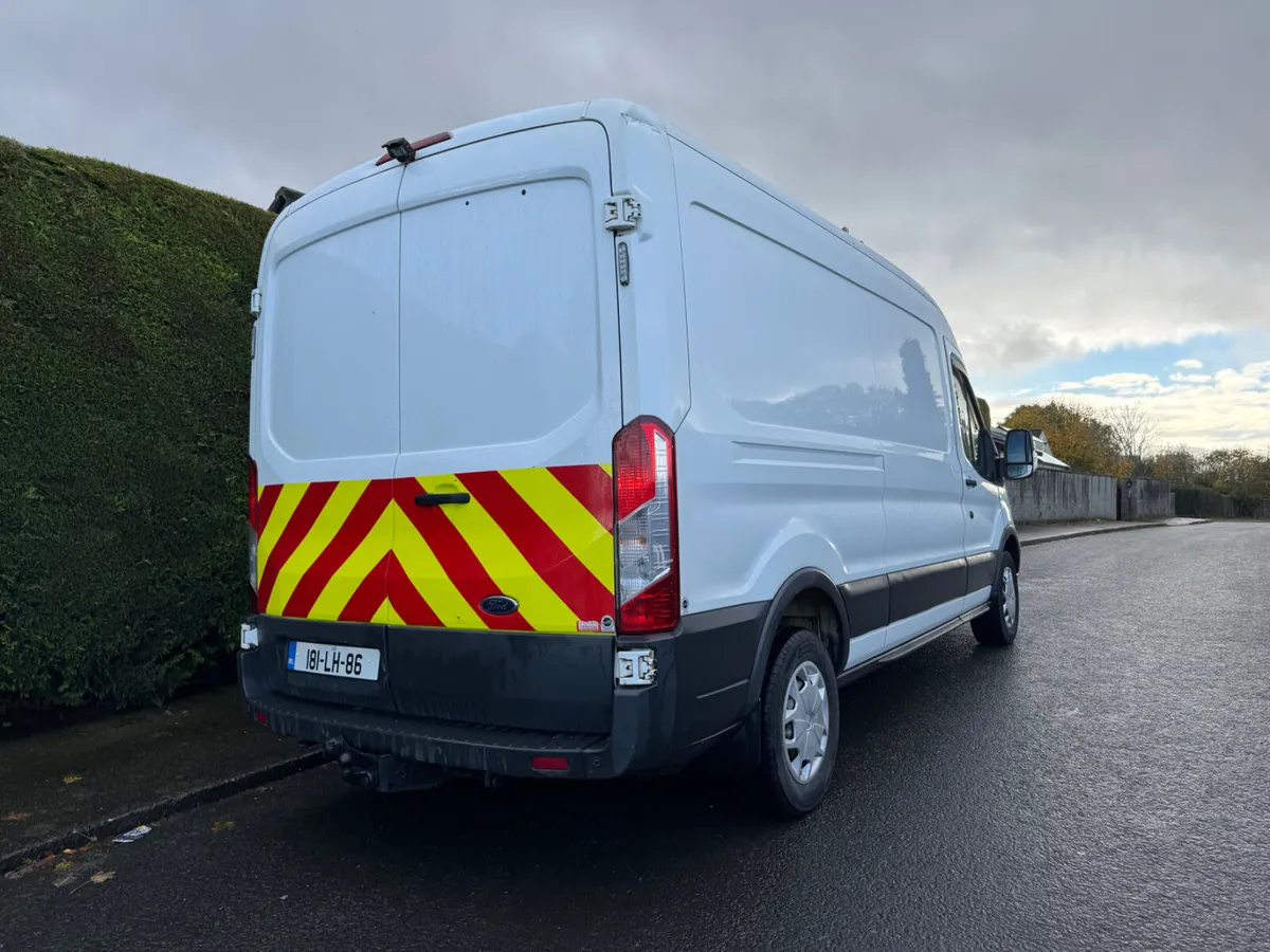 Ford Transit TREND MODEL - Image 3