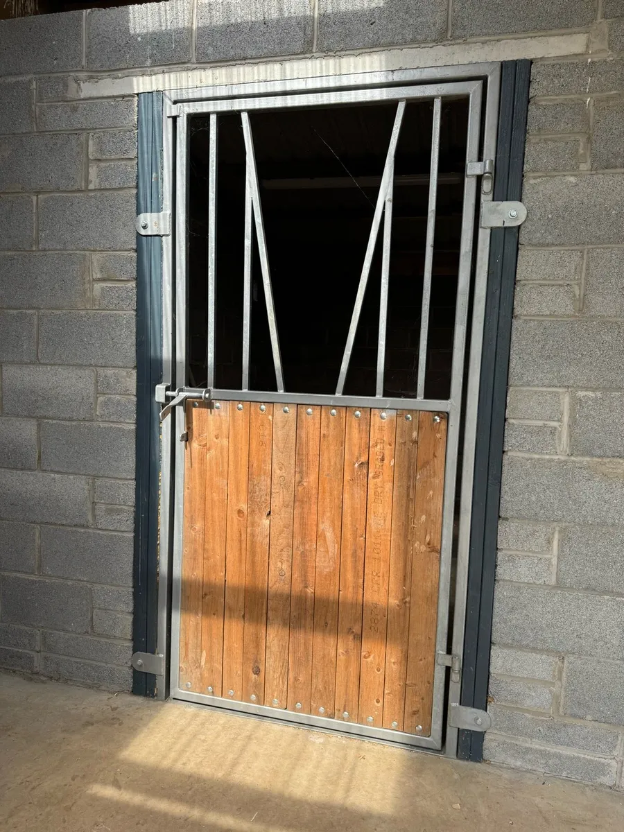Stable doors - Image 1