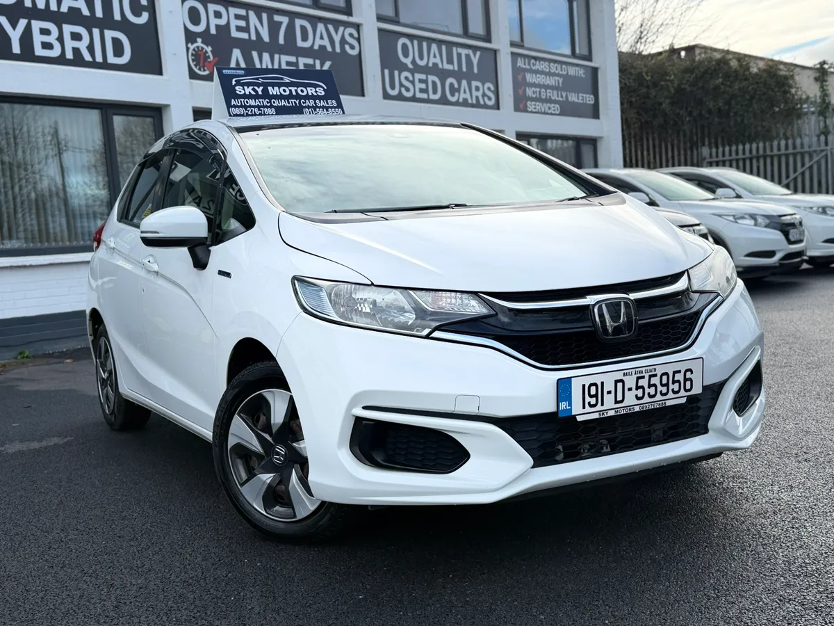 2019 Honda JAZZ/Fit 1.5 Petrol Hybrid,,Automatic - Image 4