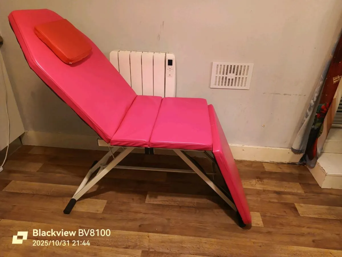 Massage bed , load capacity 250kg. - Image 1