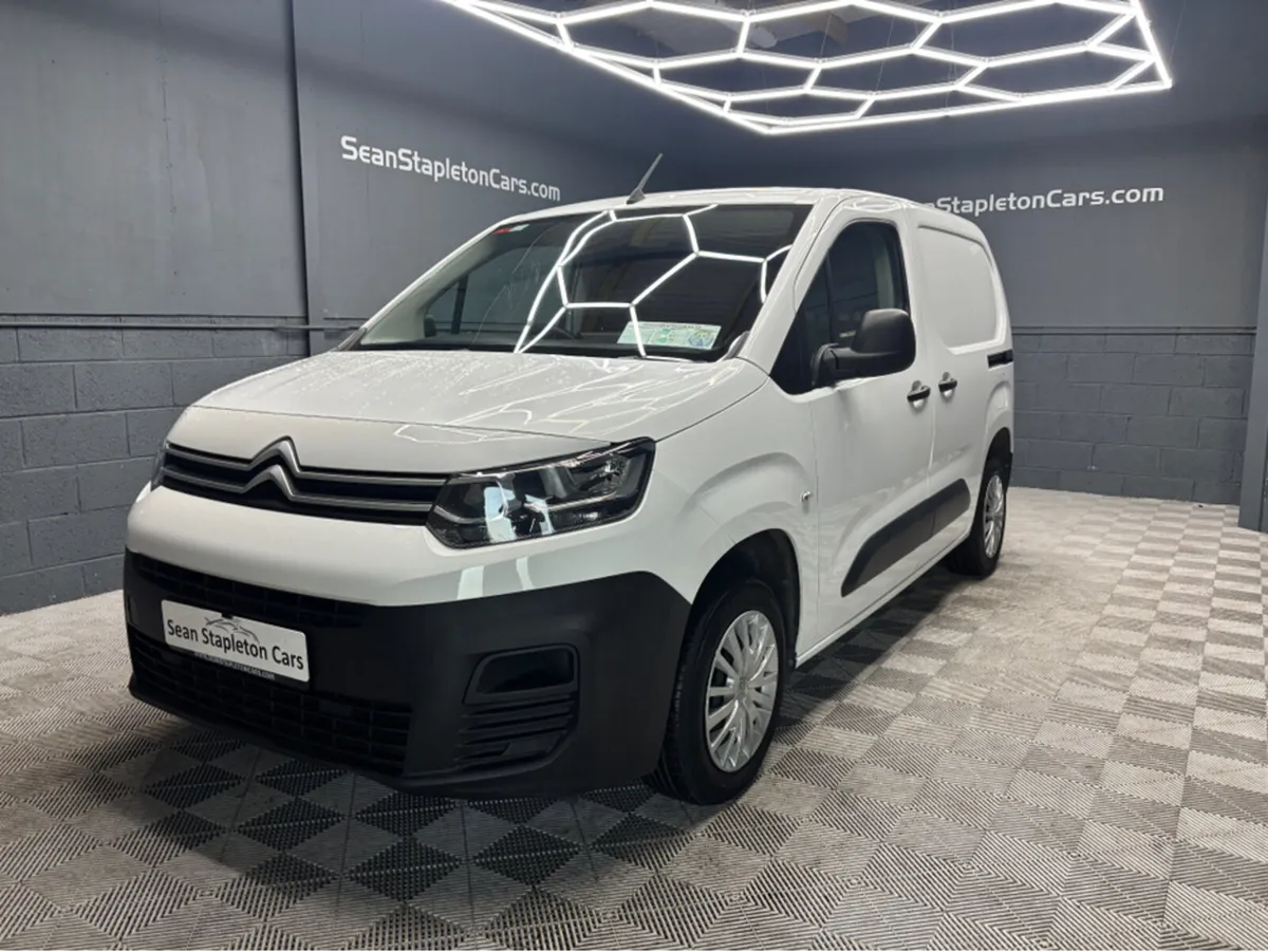 Citroen Berlingo LX BLUEHDI 100 MWB 65 650KG EUR6. - Image 1