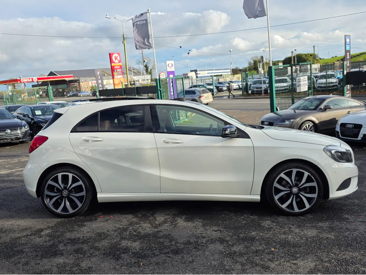 Mercedes-Benz A-Class ONLY 33,880KM ! AMG INTERIOR - Image 4