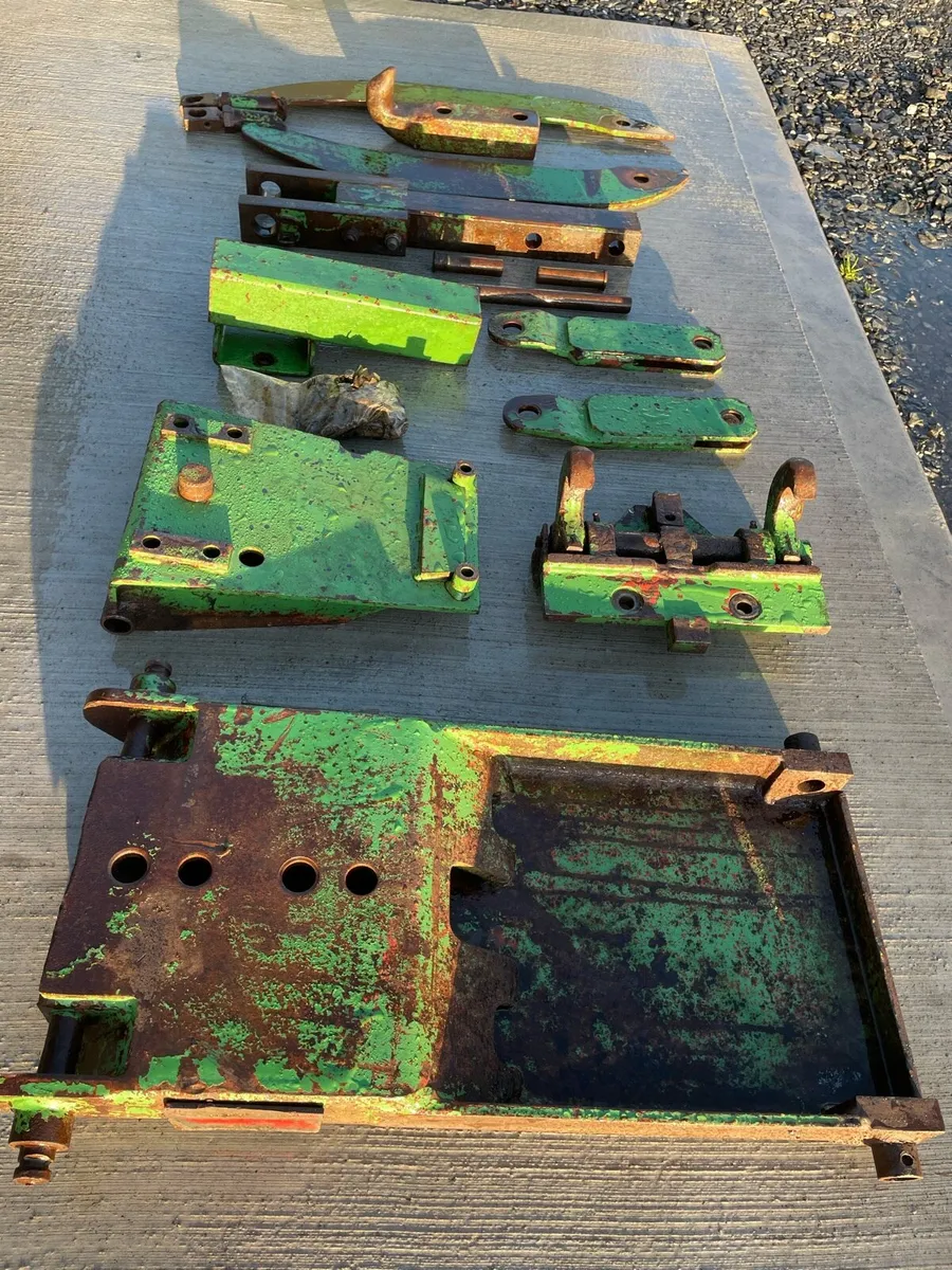 John Deere 3650 hitch - Image 1