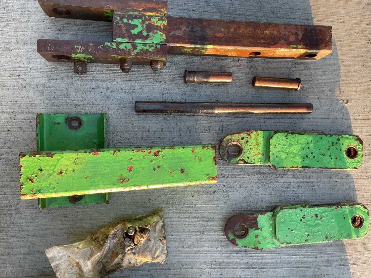 John Deere 3650 hitch - Image 4