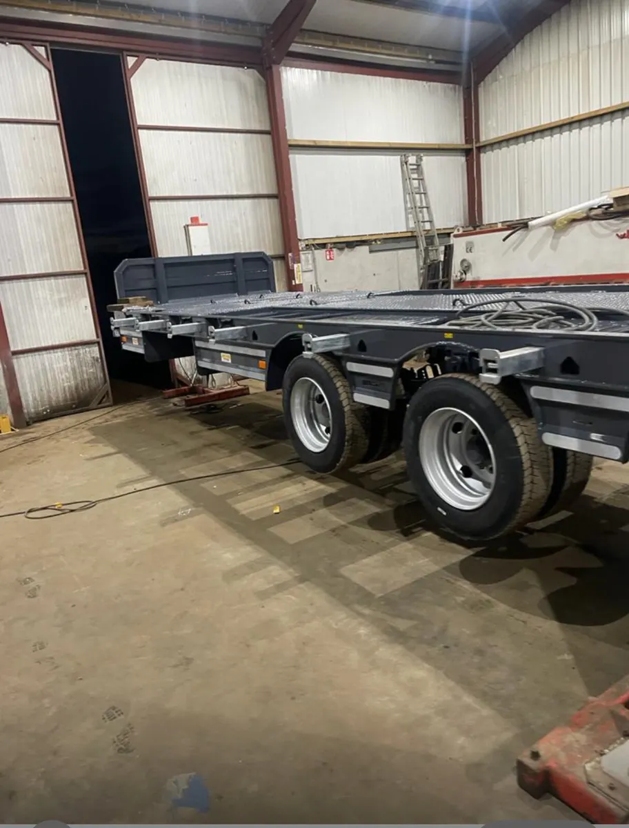 Wilison low loader 32ft - Image 2