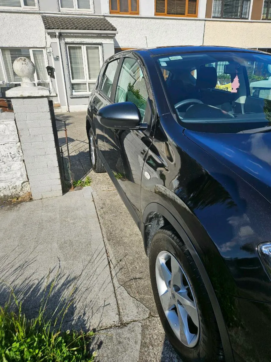 Lovely Nissan Qashqai - Image 4