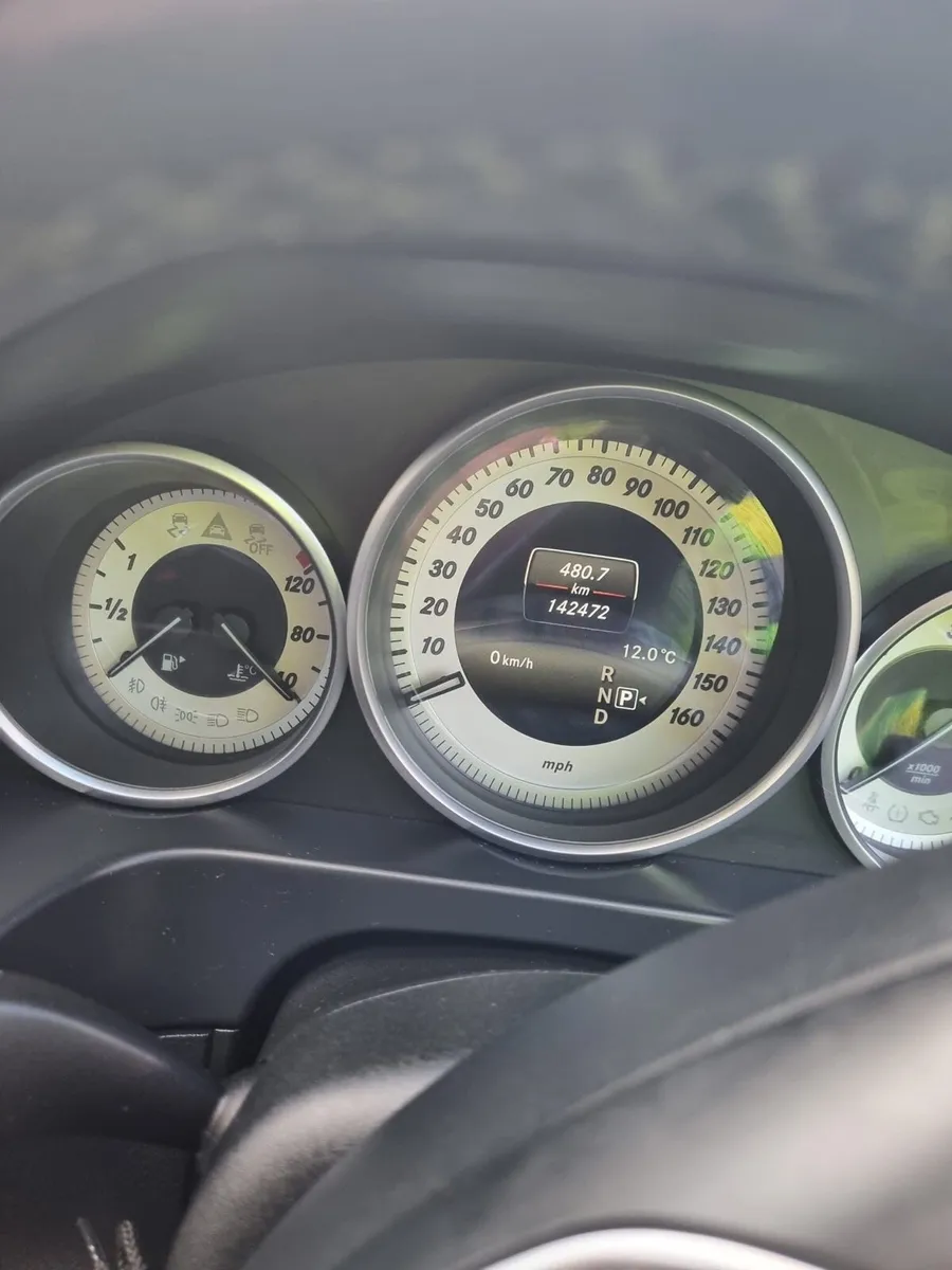 Mercedes E Class - Image 4