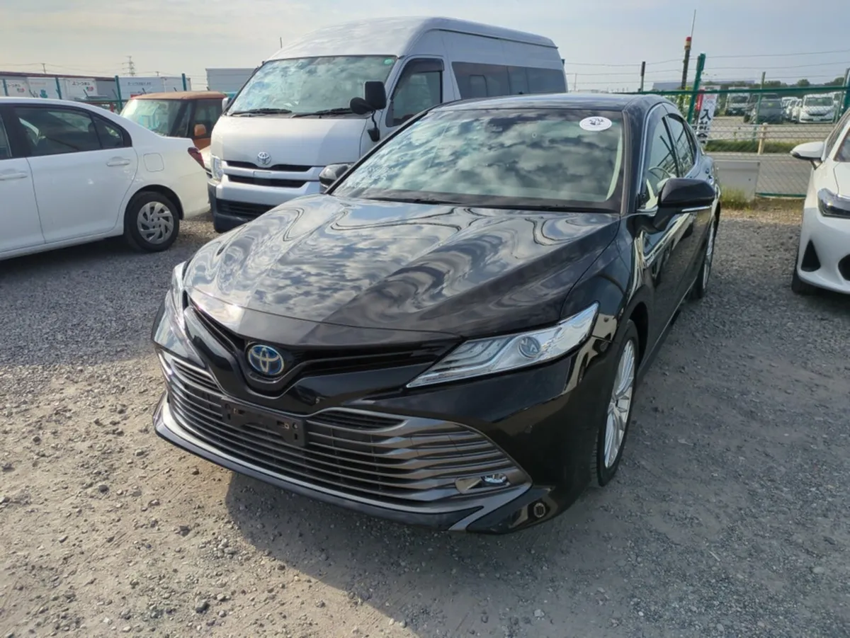 Toyota Camry /2020/2.5 PETROL HYBRID/COMING SOON!! - Image 3