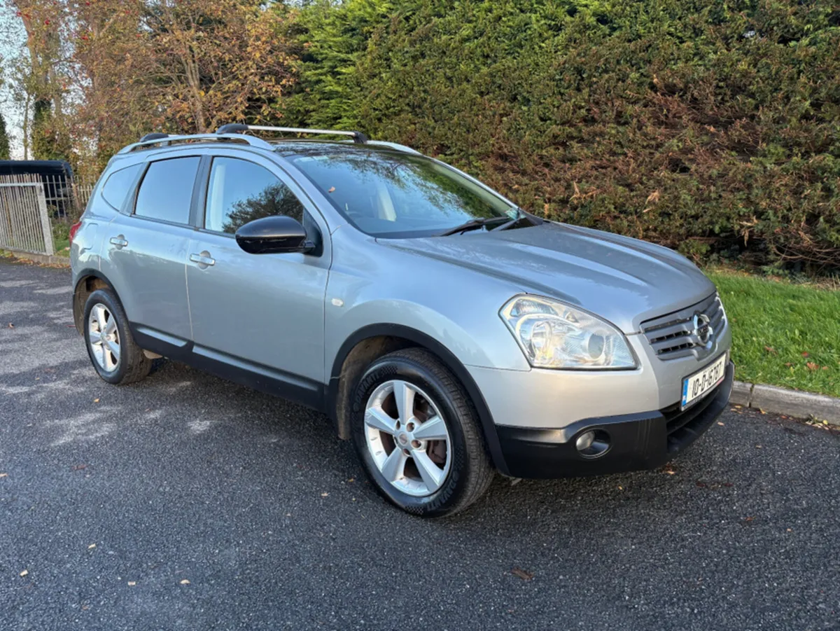 Nissan Qashqai 1.5 DSL + 2 C PACK 5DR - Image 1