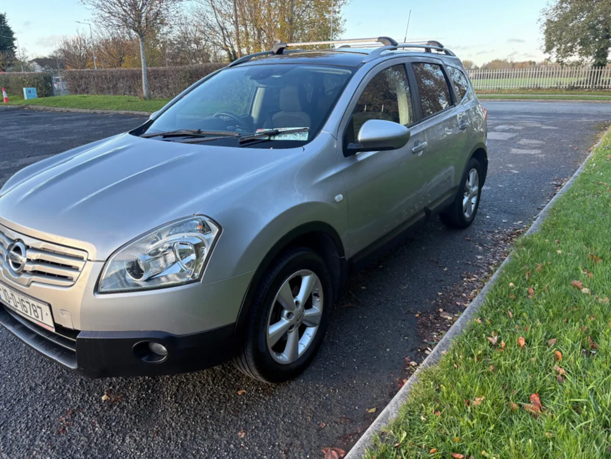 Nissan Qashqai 1.5 DSL + 2 C PACK 5DR - Image 2
