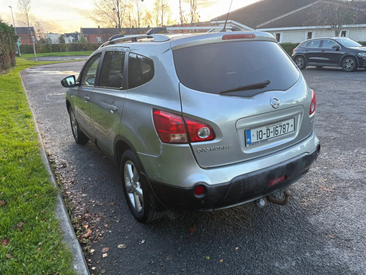 Nissan Qashqai 1.5 DSL + 2 C PACK 5DR - Image 4