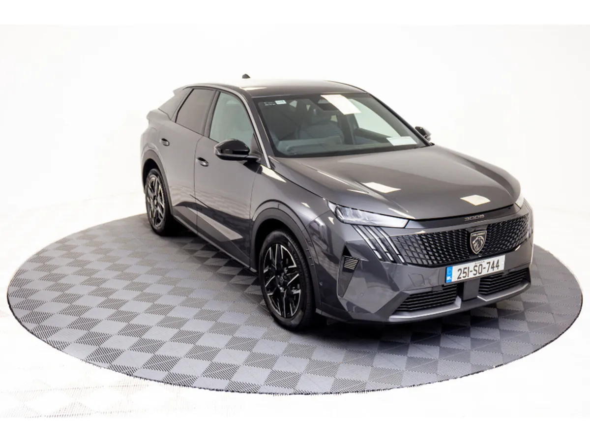 Peugeot 3008 Allure Hybrid Auto 145HP - Image 1