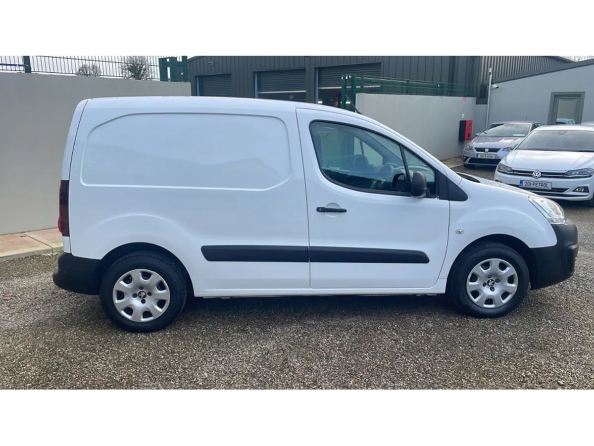 Peugeot Partner PROFESSIONAL L1 BLUE HDI - Image 3