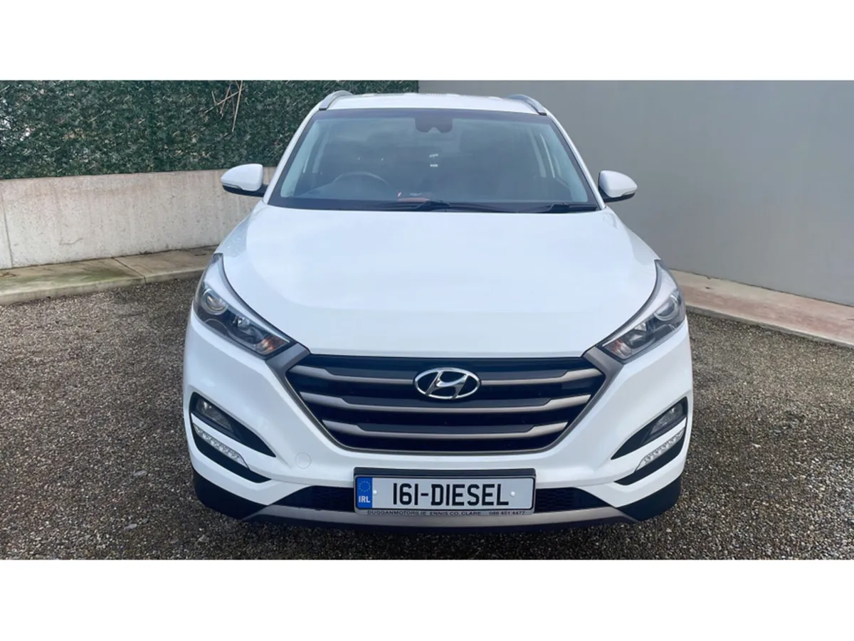Hyundai Tucson SE NAV B-DRIVE 2WD CRDI BLUE DRIVE - Image 2