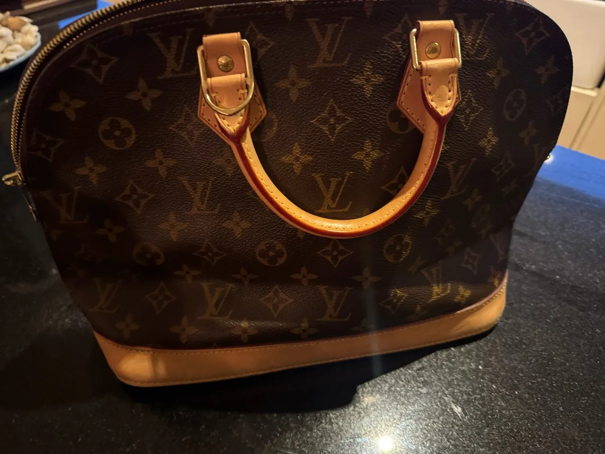 Louis Vuitton hand bag - Image 3