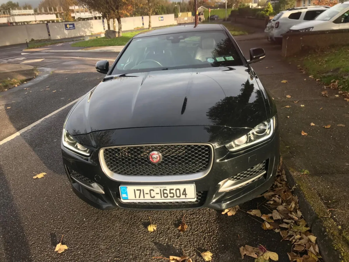 Jaguar XE 2.0 TD R-SPORT 180PS 4DR - Image 2