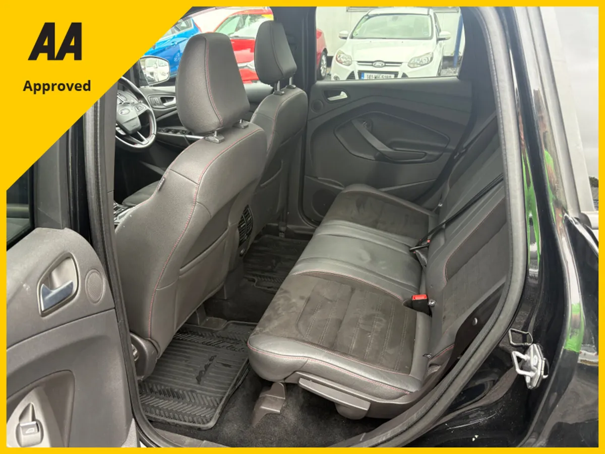 Ford Kuga ST LINE X 2.0 TDCI 4WD  *1 YEAR UNLIMITE - Image 3