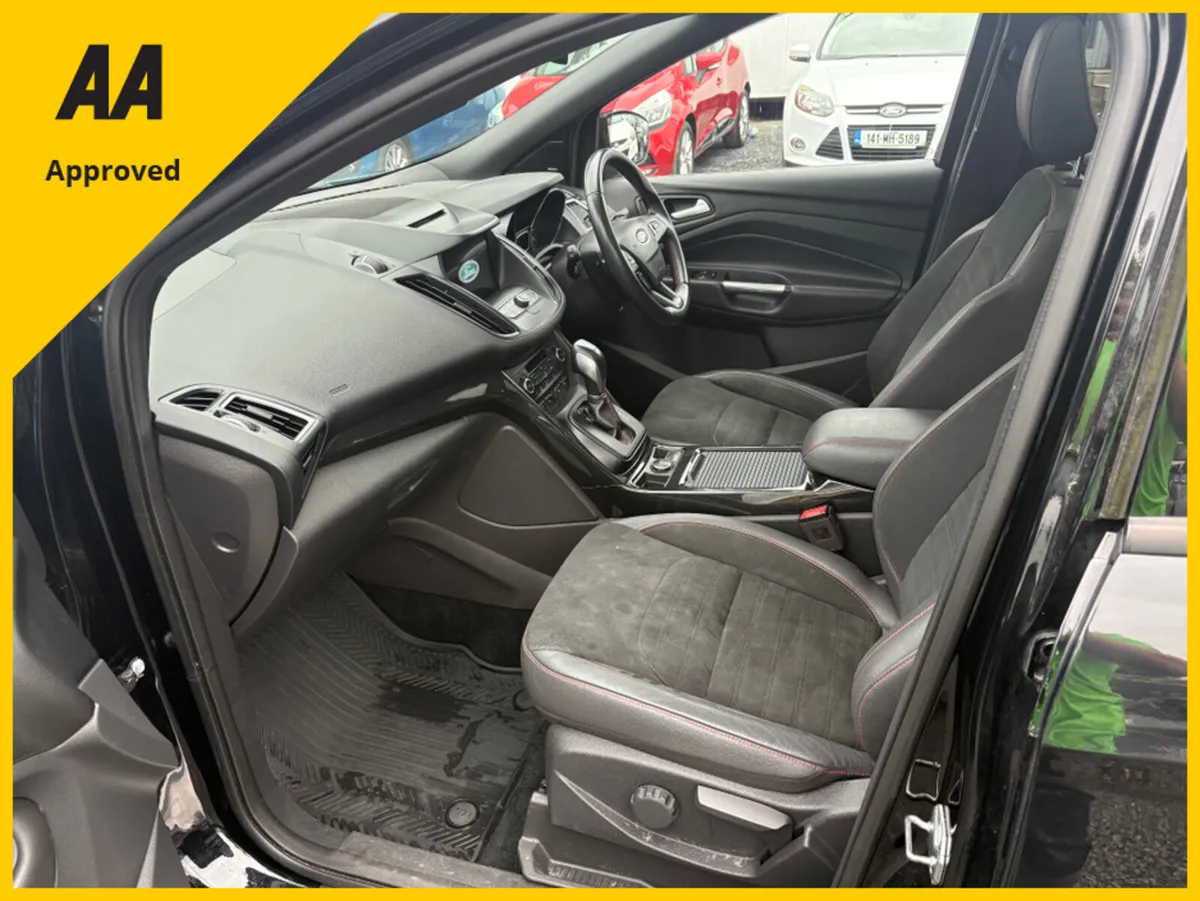 Ford Kuga ST LINE X 2.0 TDCI 4WD  *1 YEAR UNLIMITE - Image 4