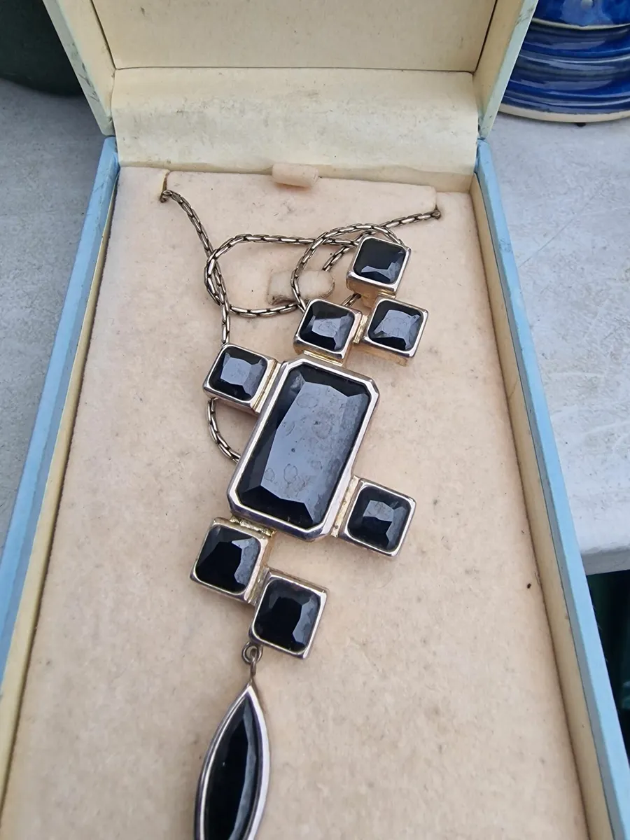 Newbridge necklace. - Image 1