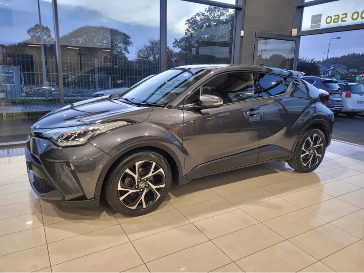 Toyota C-HR 1.8 HYBRID  SPORT AUTO - Image 1