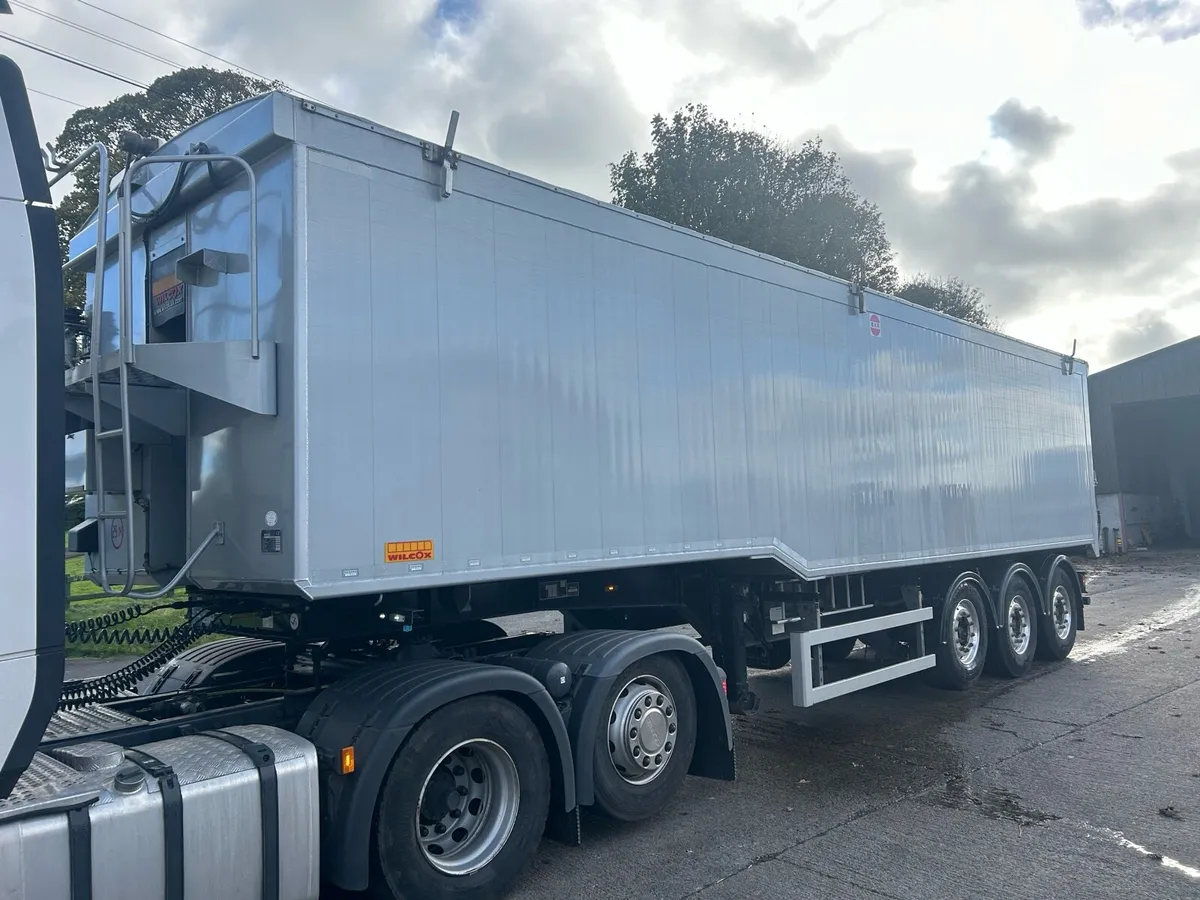 Tipping trailer - Image 2