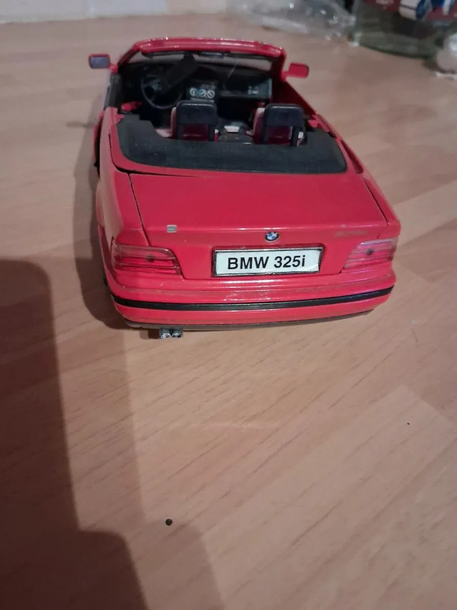 Toy BMW 325i car - Image 4