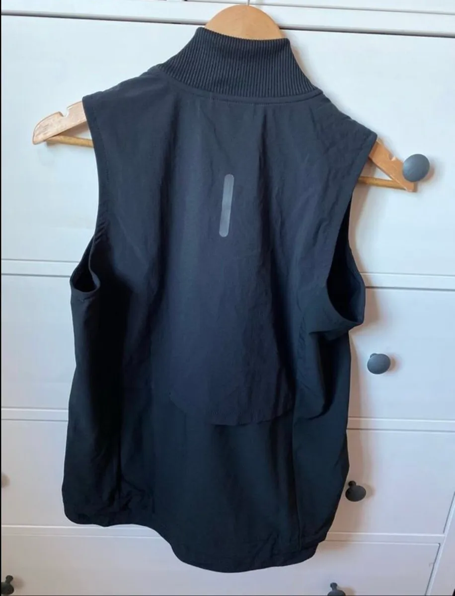 Brand new ladies women Adidas running vest, gilet - Image 4