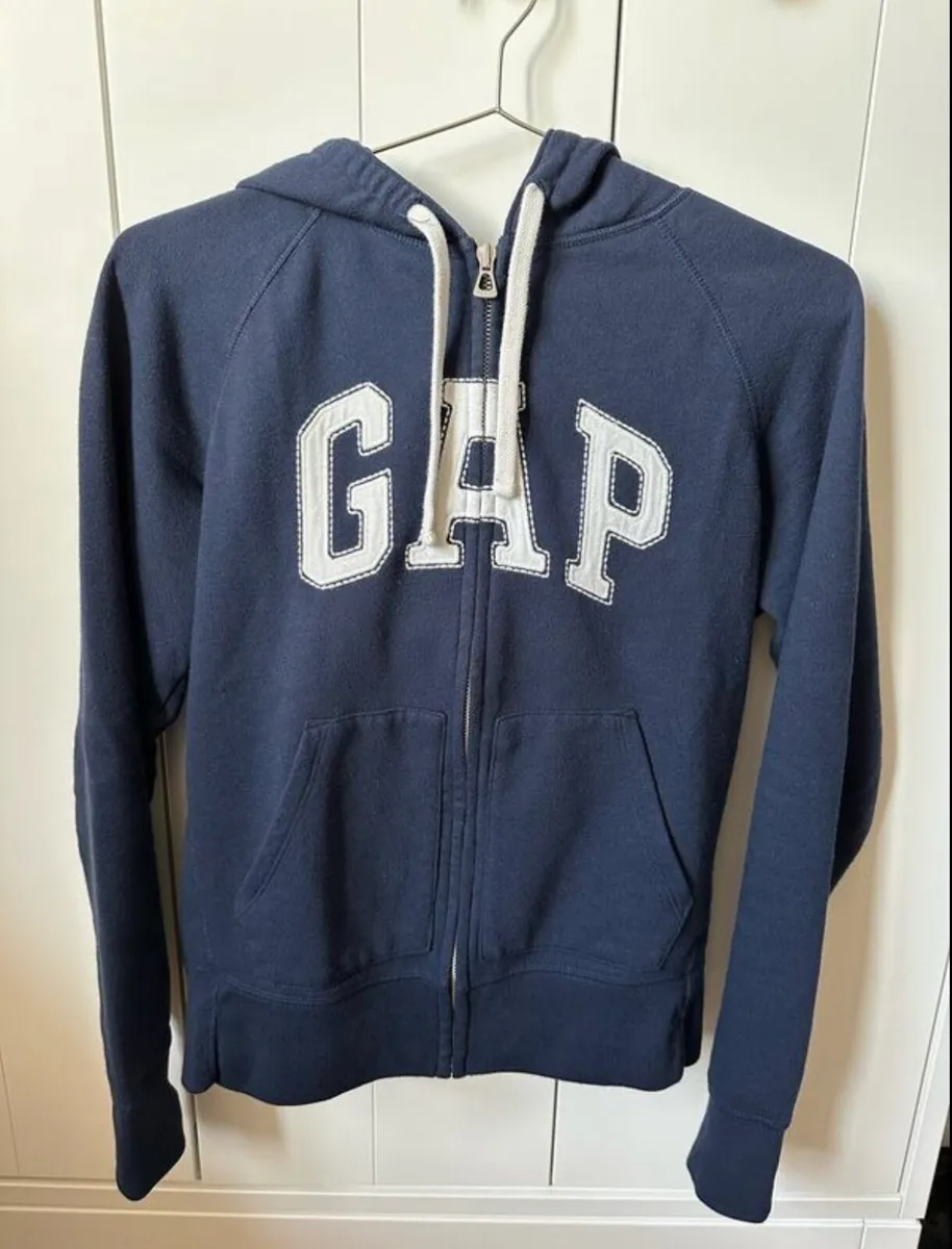 G.A.P. / GAP women ladies zip hoodie - Image 1