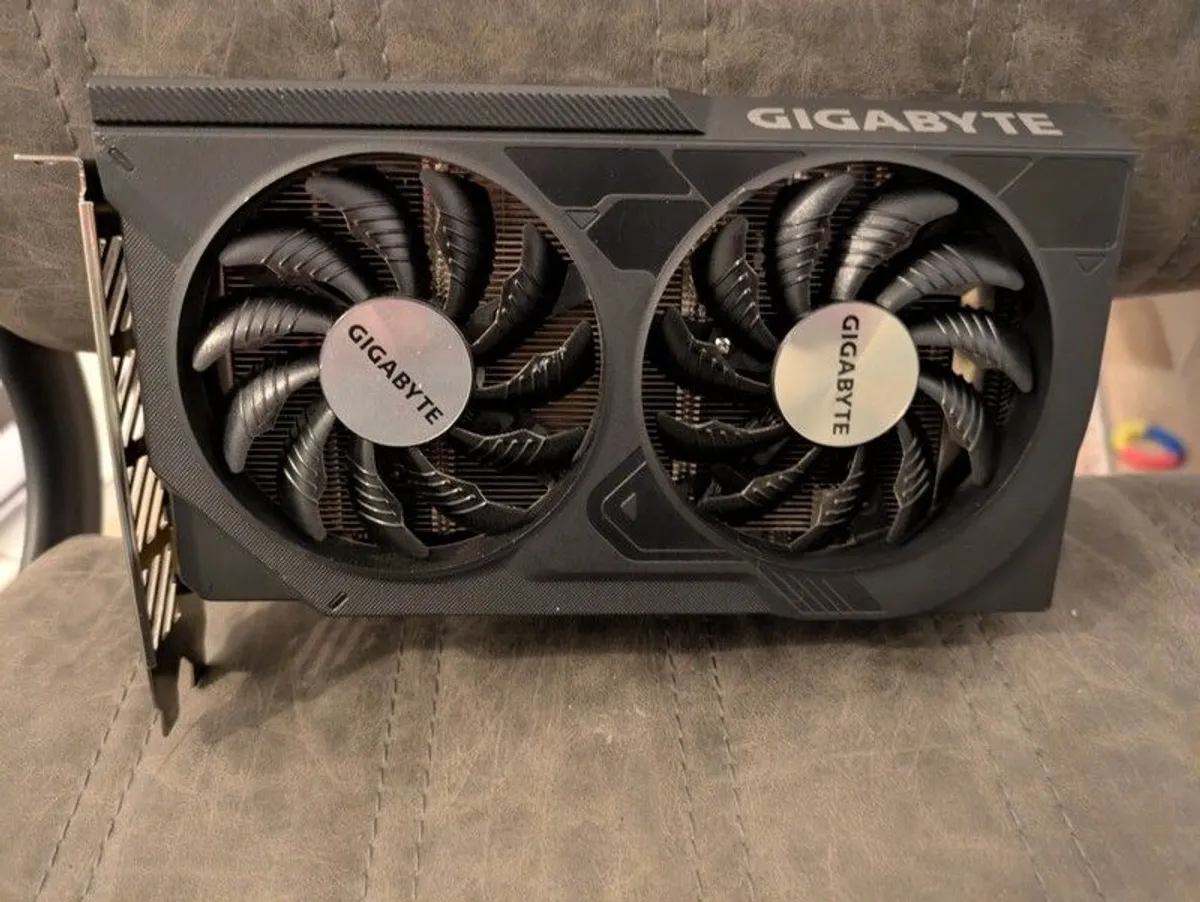 Gigabyte Rtx 4060 - Image 1