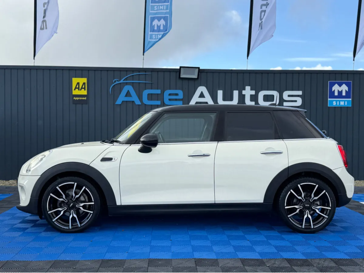 Mini Cooper **DEPOSIT TAKEN** 1.5 DIESEL - AUTO - - Image 4