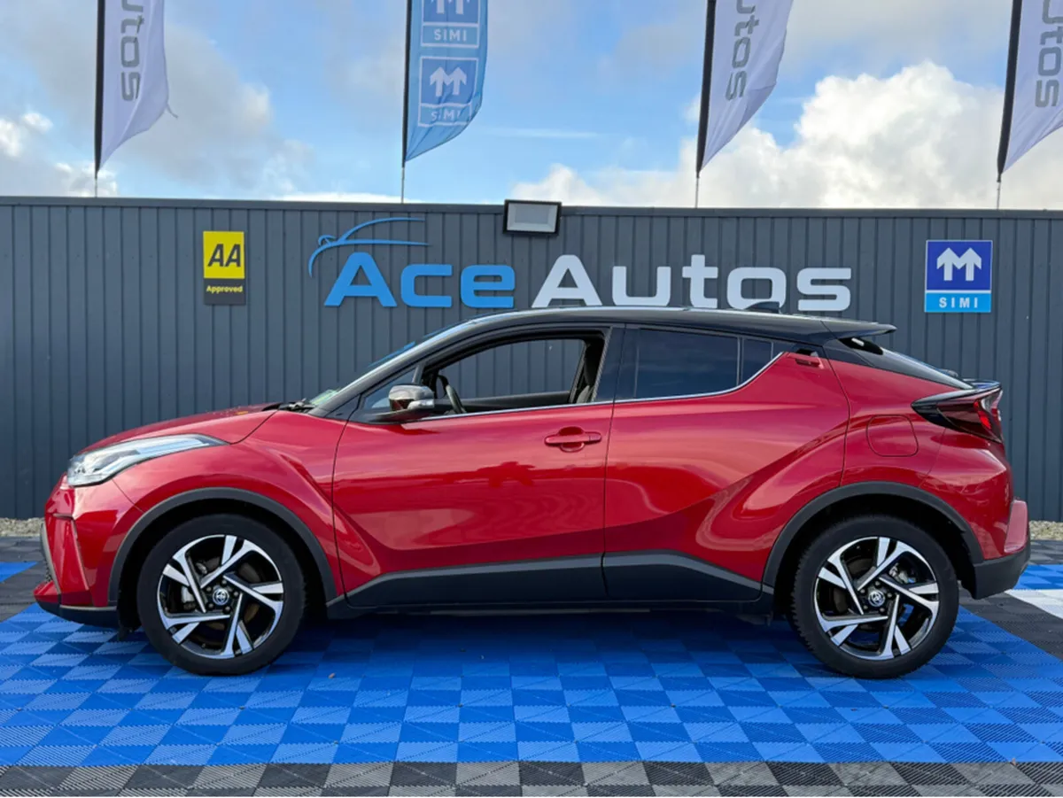 Toyota C-HR SPORT - 1.8 PETROL HYBRID - AUTO - 12M - Image 4