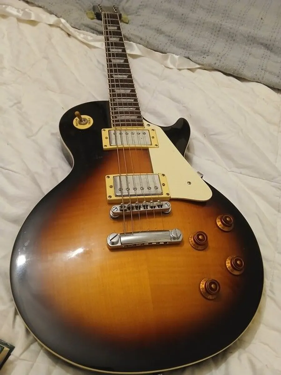 Tokai Loverock electric guitar - Image 1
