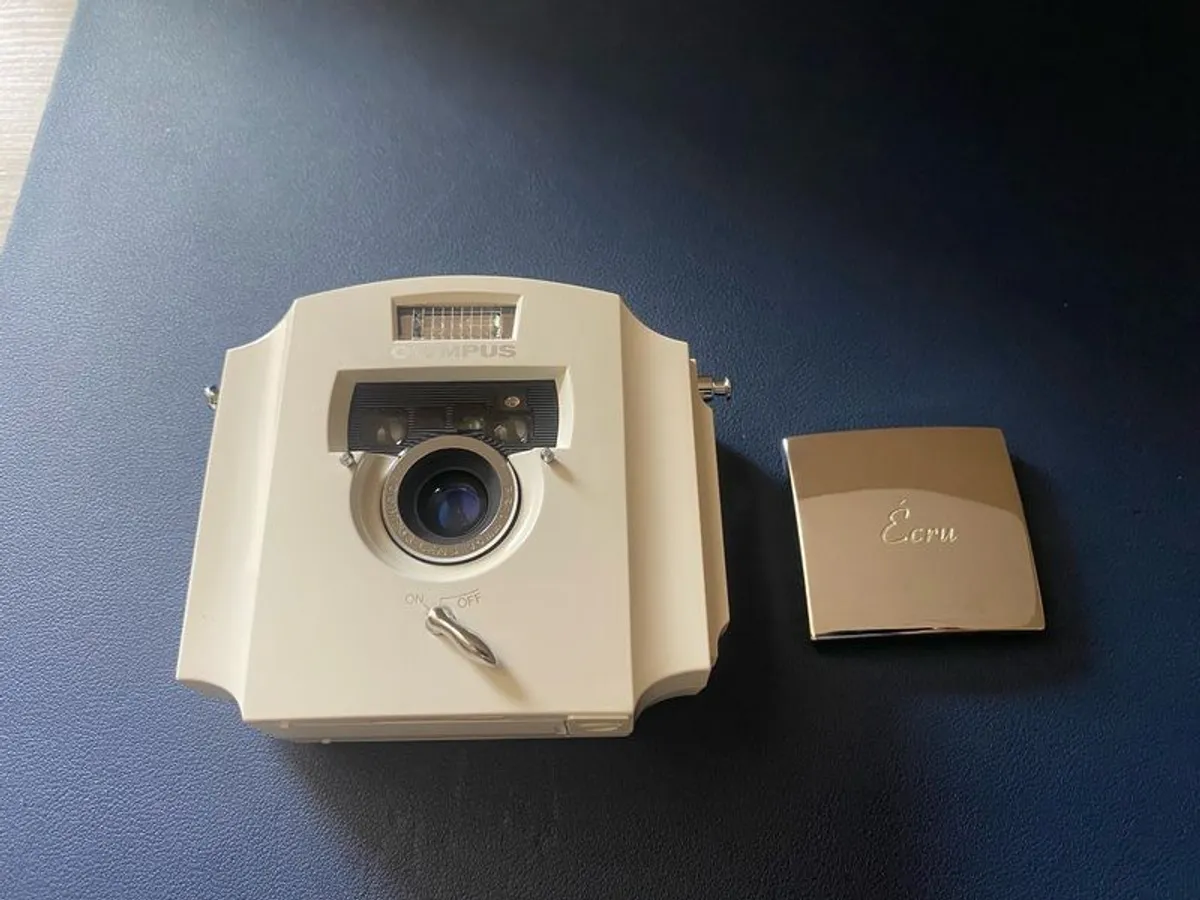 vintage Film Camera - Image 4