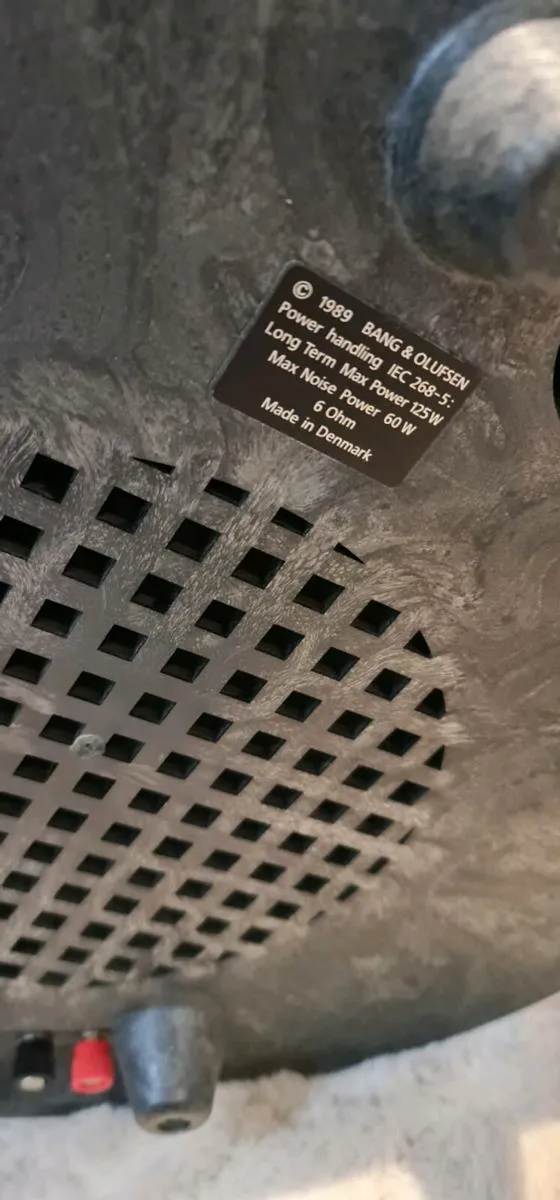 Bang&Olufsen Beovox Cona subwoofer. - Image 4