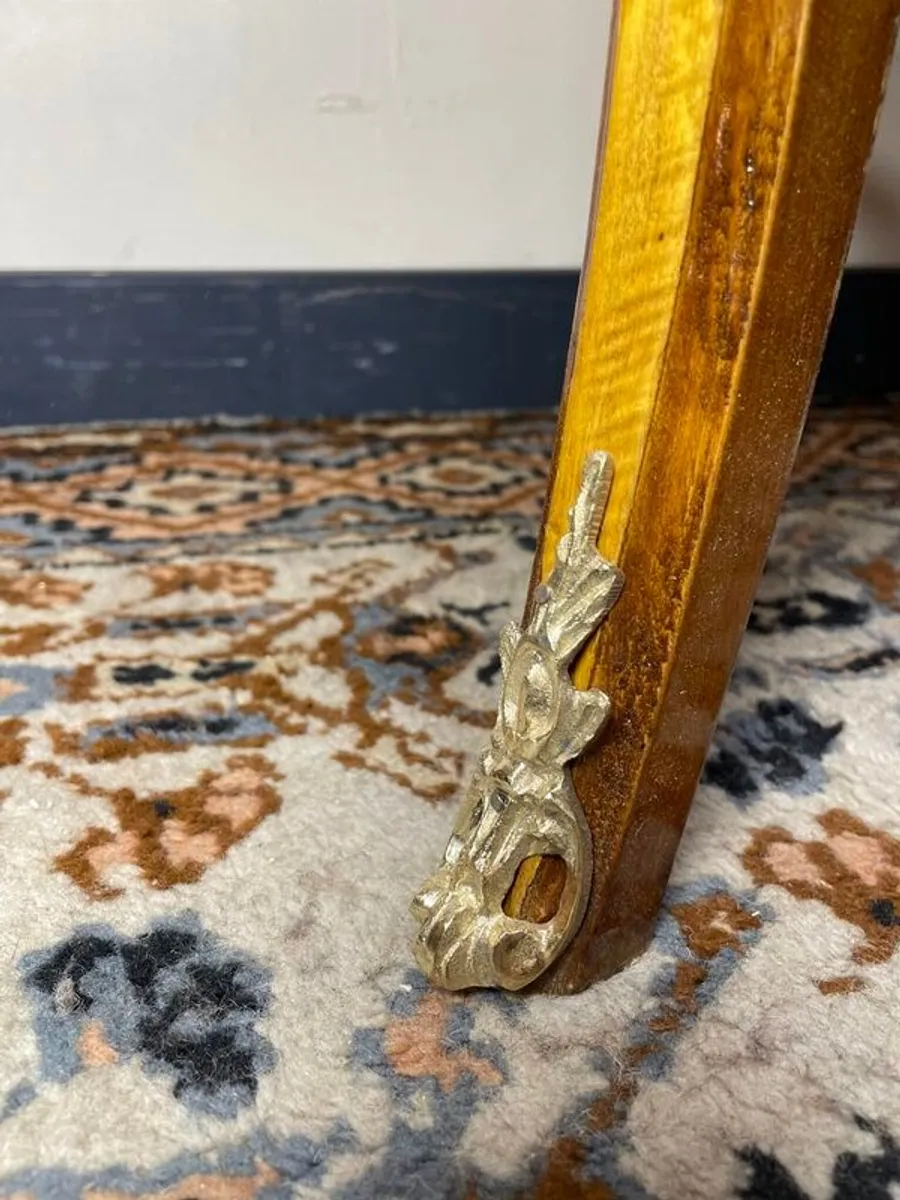 Beautiful Walnut Veneer Scalloped Side Table - Image 2