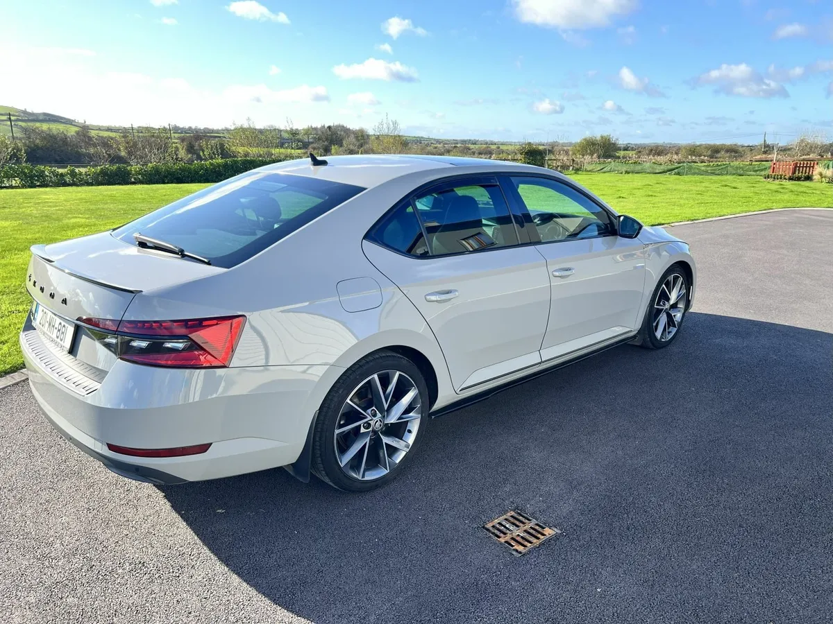 2020 Skoda Superb Sportline - Image 3