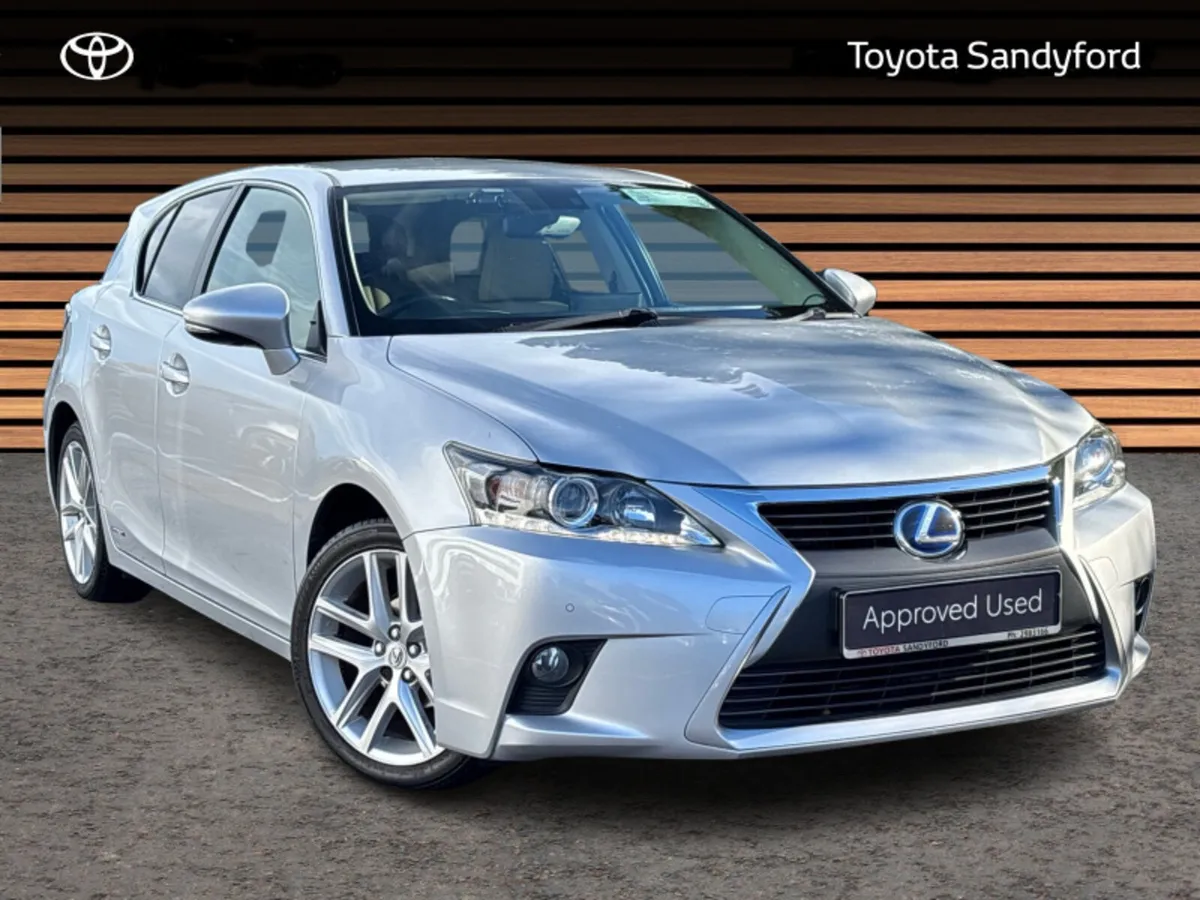 Lexus CT LUXURY AUTO HYBRID // LEATHER HEATED SEAT - Image 1