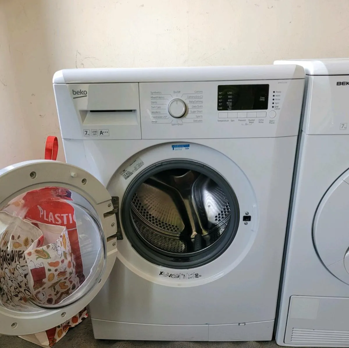 Dryer & Washing Machine - Image 3
