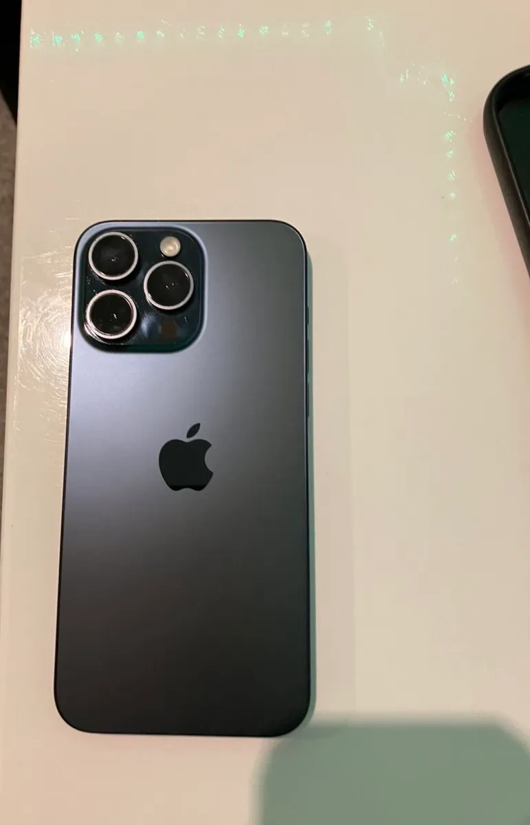 IPhone 15 Pro Max Blue 512gb - Image 3