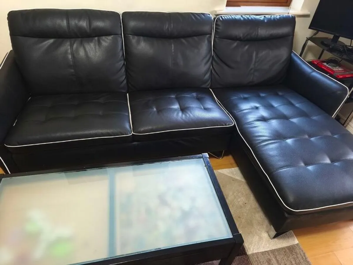 Leather sofa - Image 4
