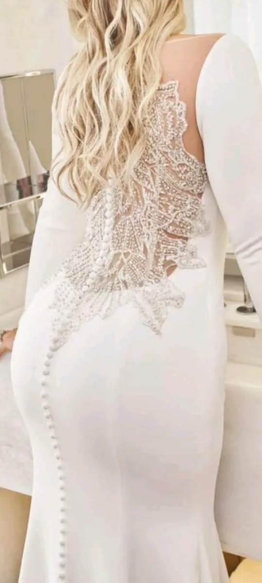 Wedding dress - Image 1