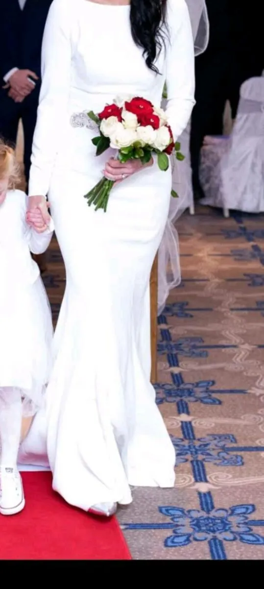 Wedding dress - Image 3