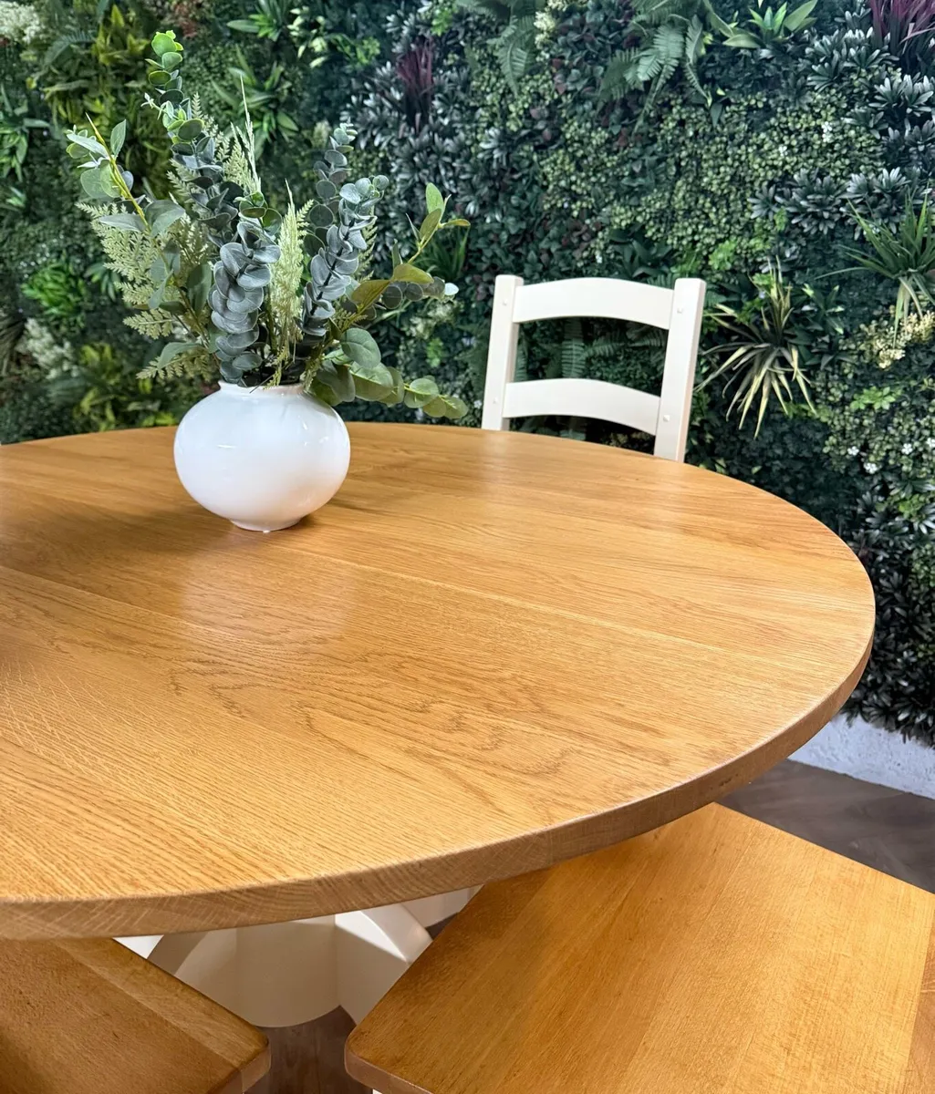 Solid oak kitchen table & 4 chairs - Image 3
