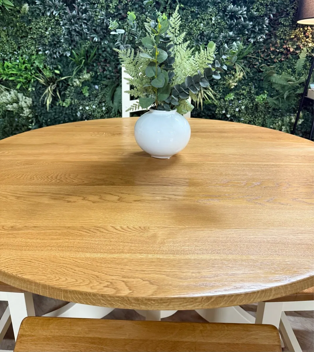 Solid oak kitchen table & 4 chairs - Image 4