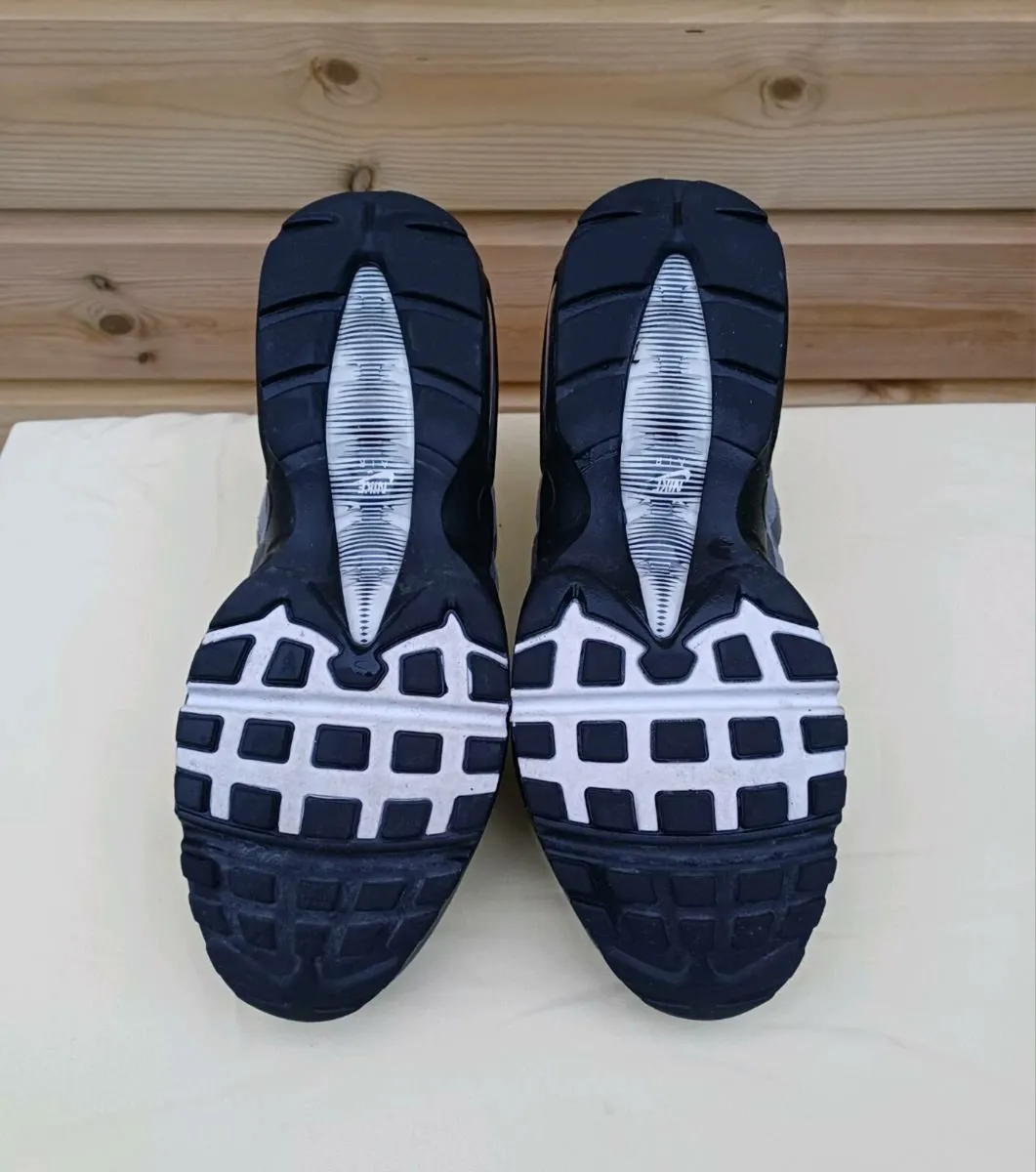 NIKE AIR MAX 95 - Image 3