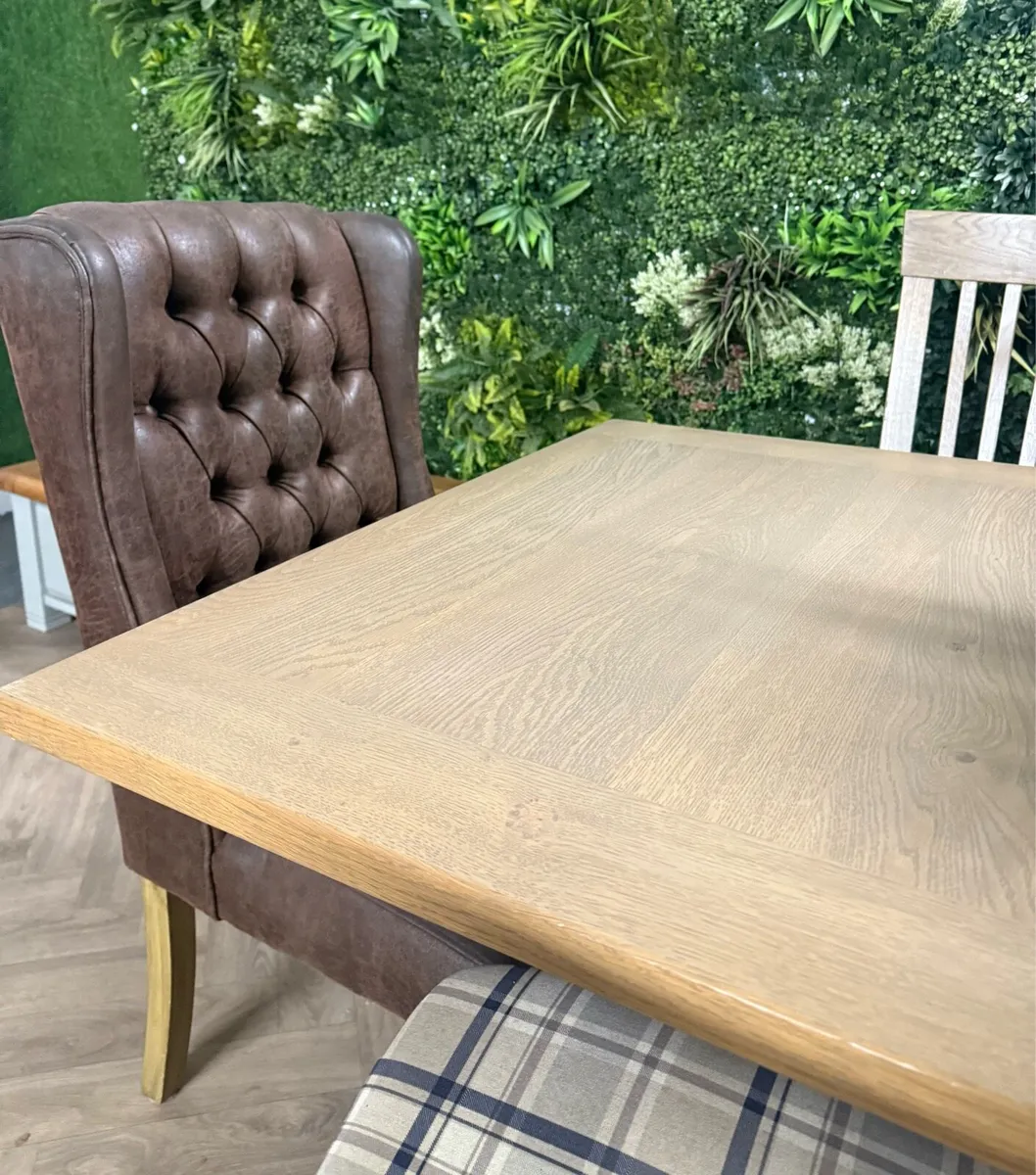 Oak kitchen table & 8 chairs/dining set - Image 3