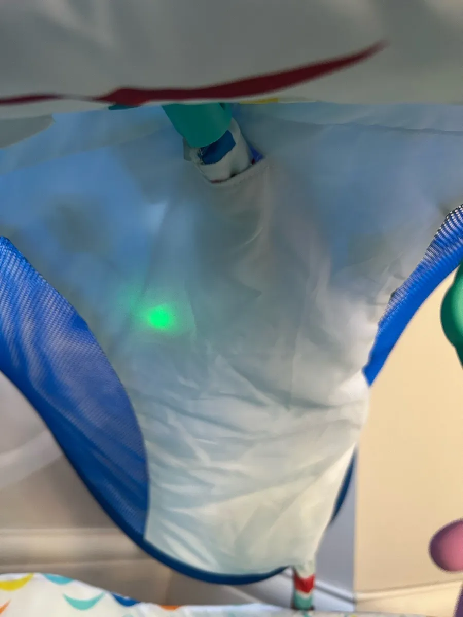 Disney finding Nemo light up play gym - Image 4