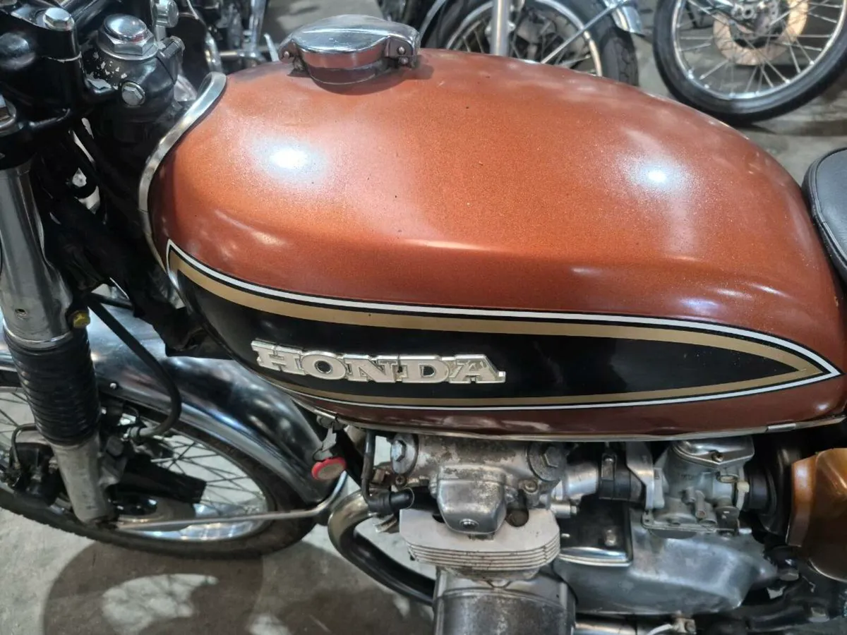 Honda cb 550/4 parts + new original exhausts - Image 3